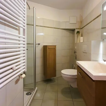 Apartment Fritz_reuter_str_sonnenuhr_whg_7 *